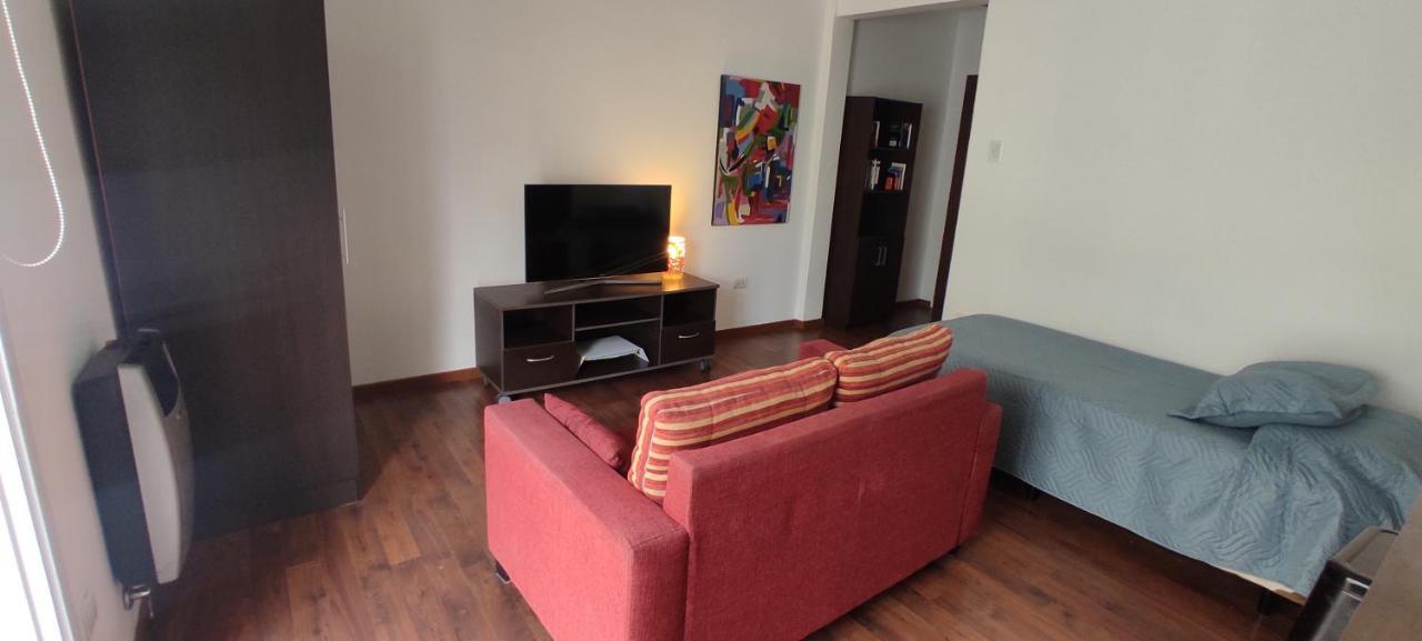 Acogedor Estudio En Almagro, *